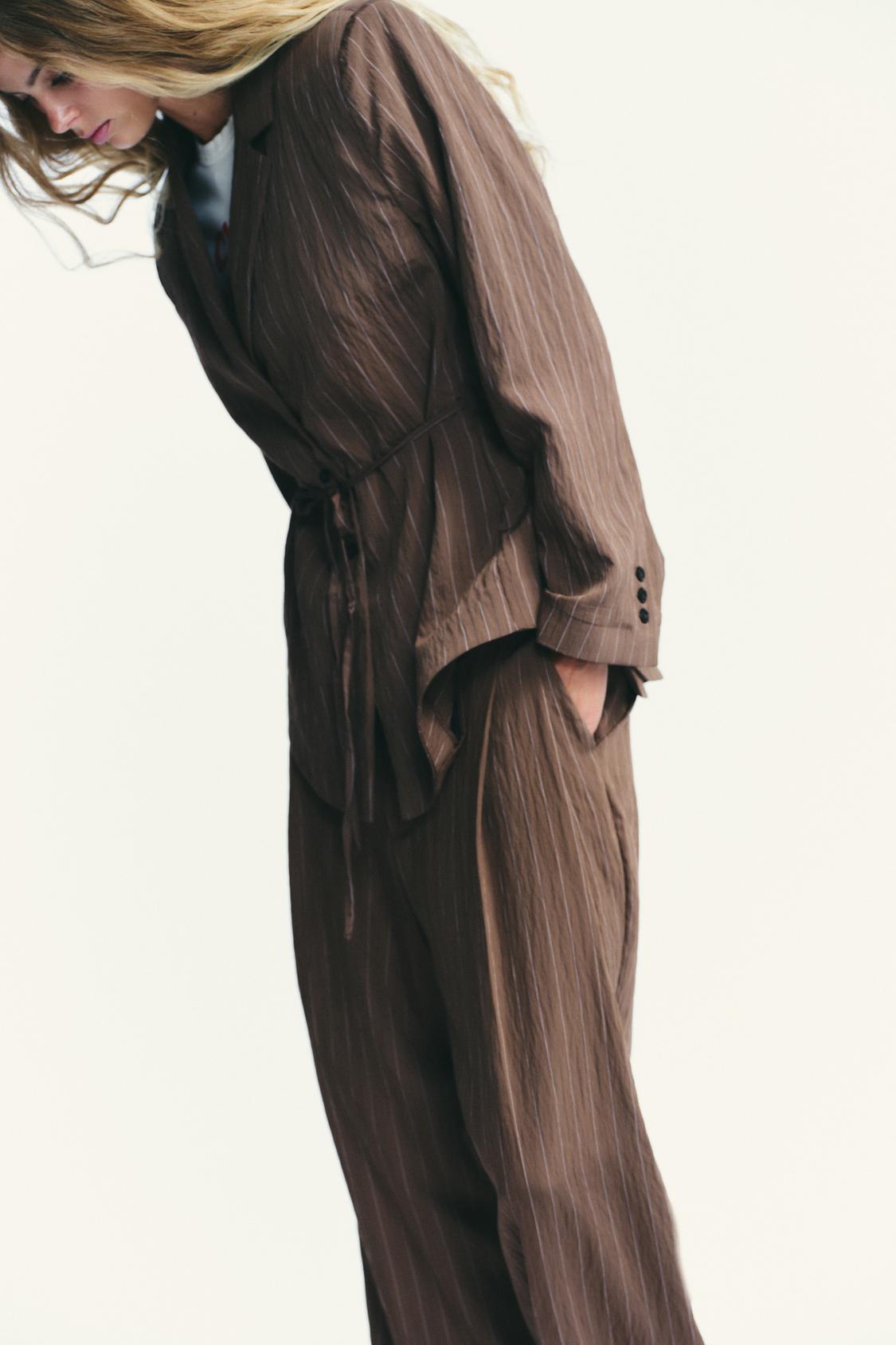 ALYAH SUIT SET BROWN