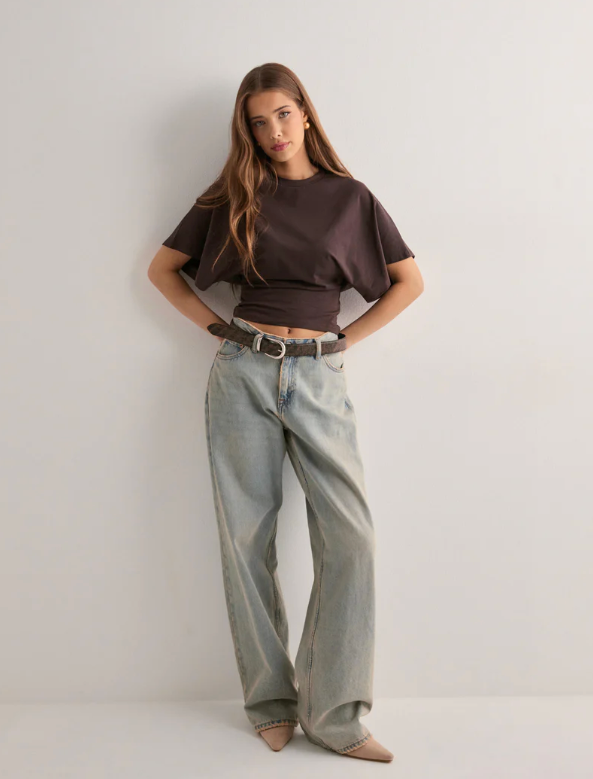 ALYAH ⎹ LOLA SLEEVE TEE