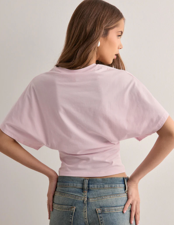 ALYAH ⎹ LOLA SLEEVE TEE