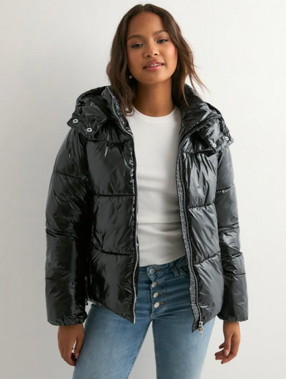 ALYAH ⎹ Lumina Puffer
